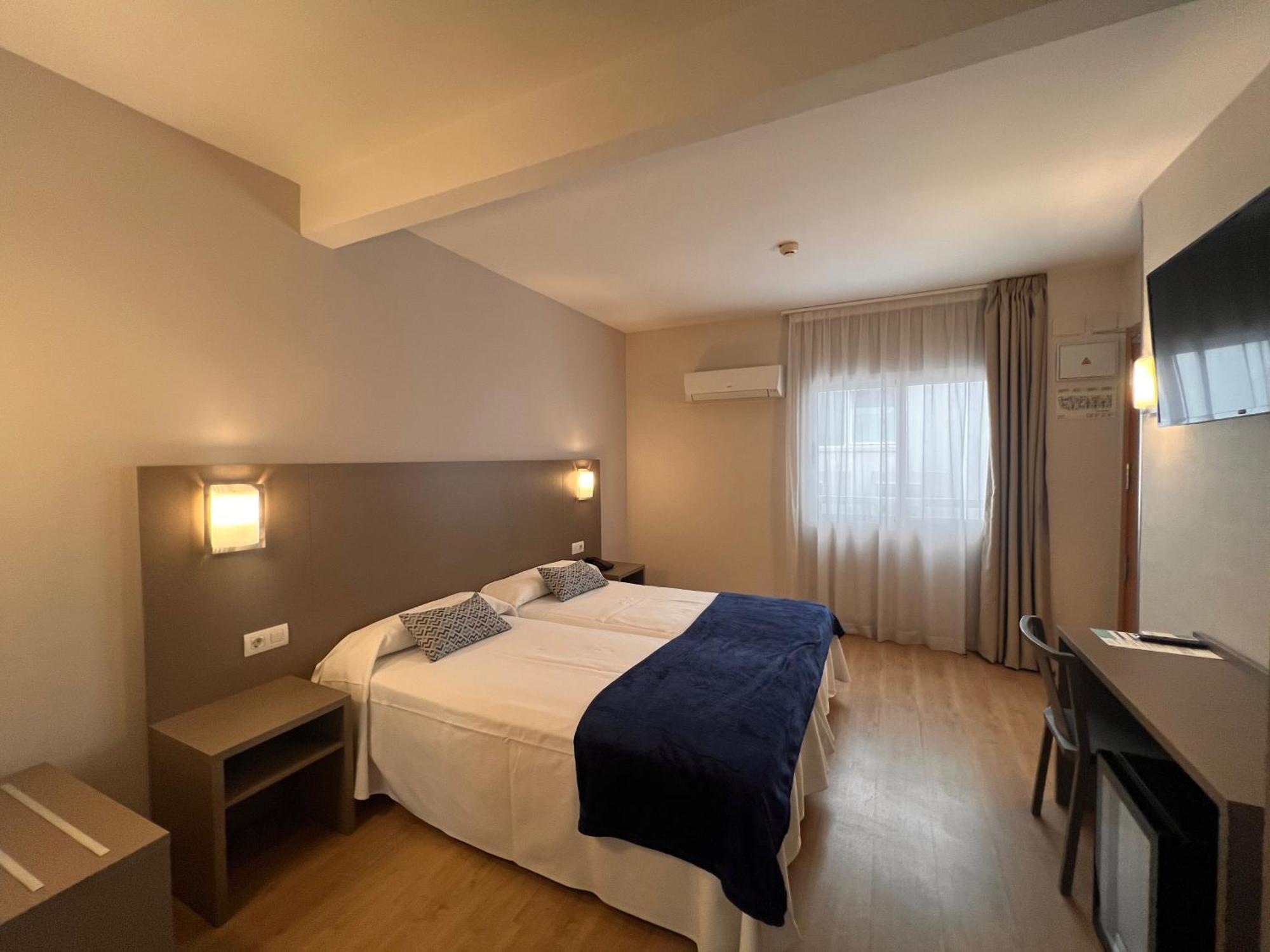 Hotel Montesol Бенидорм Экстерьер фото