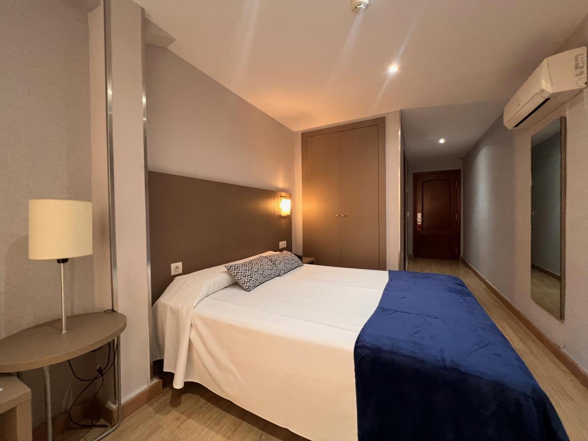 Hotel Montesol Бенидорм Экстерьер фото