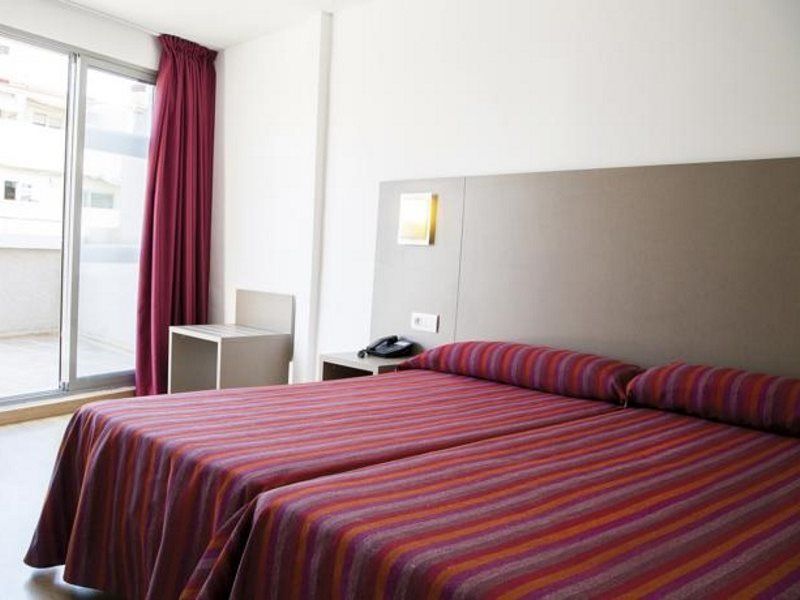 Hotel Montesol Бенидорм Экстерьер фото